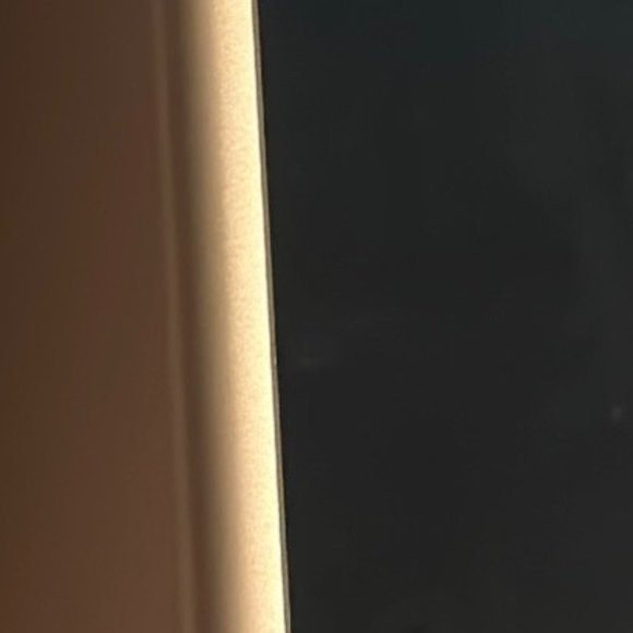 iPad 7th Generation 32GB - Rose Gold - Picture 7 of 9